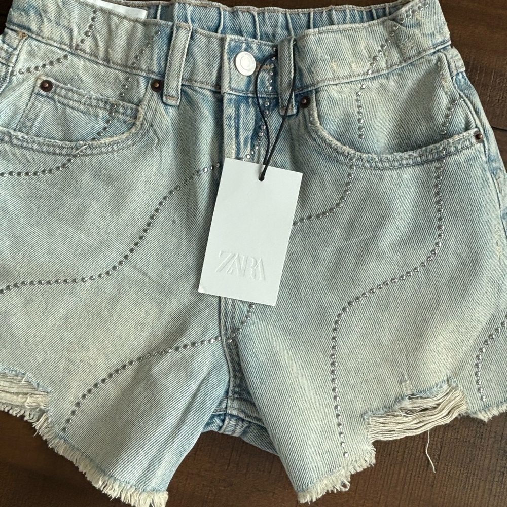 NWT! Girls Zara Faded Blue Jean Shorts for Women